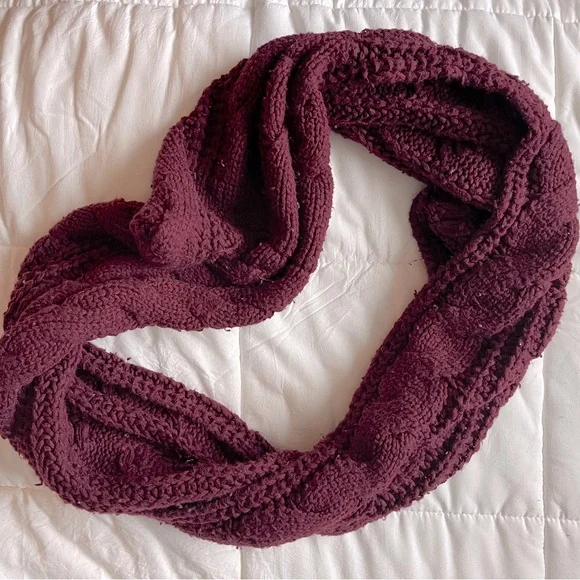Red Infinity Scarf - Picture 2 of 5